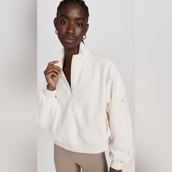 Alo Micro Sherpa Solstice Pullover - Picture 4 of 11